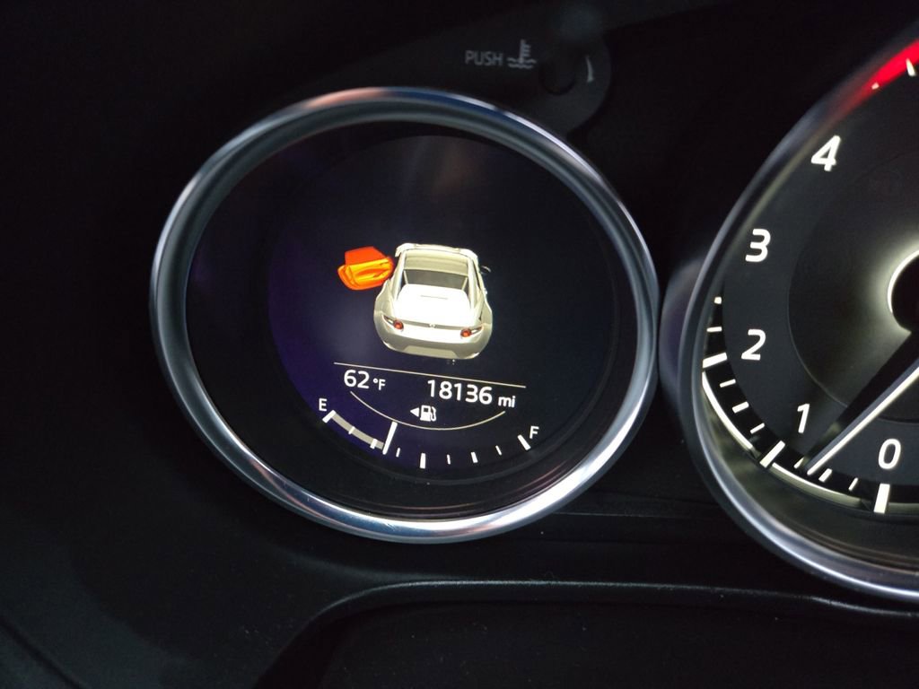 Used 2021 MAZDA MX-5 Miata RF Grand Touring image 14