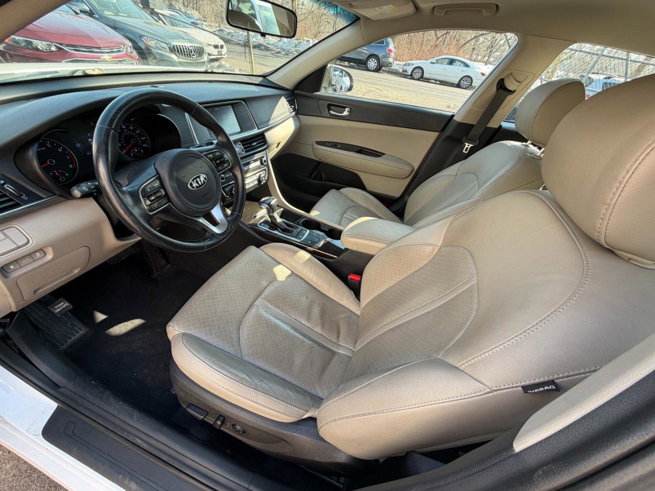 Used 2017 Kia Optima EX image 19