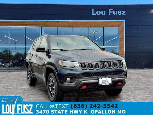 New 2026 Jeep Compass Trailhawk w/ Sun, Sound & Navigation Group