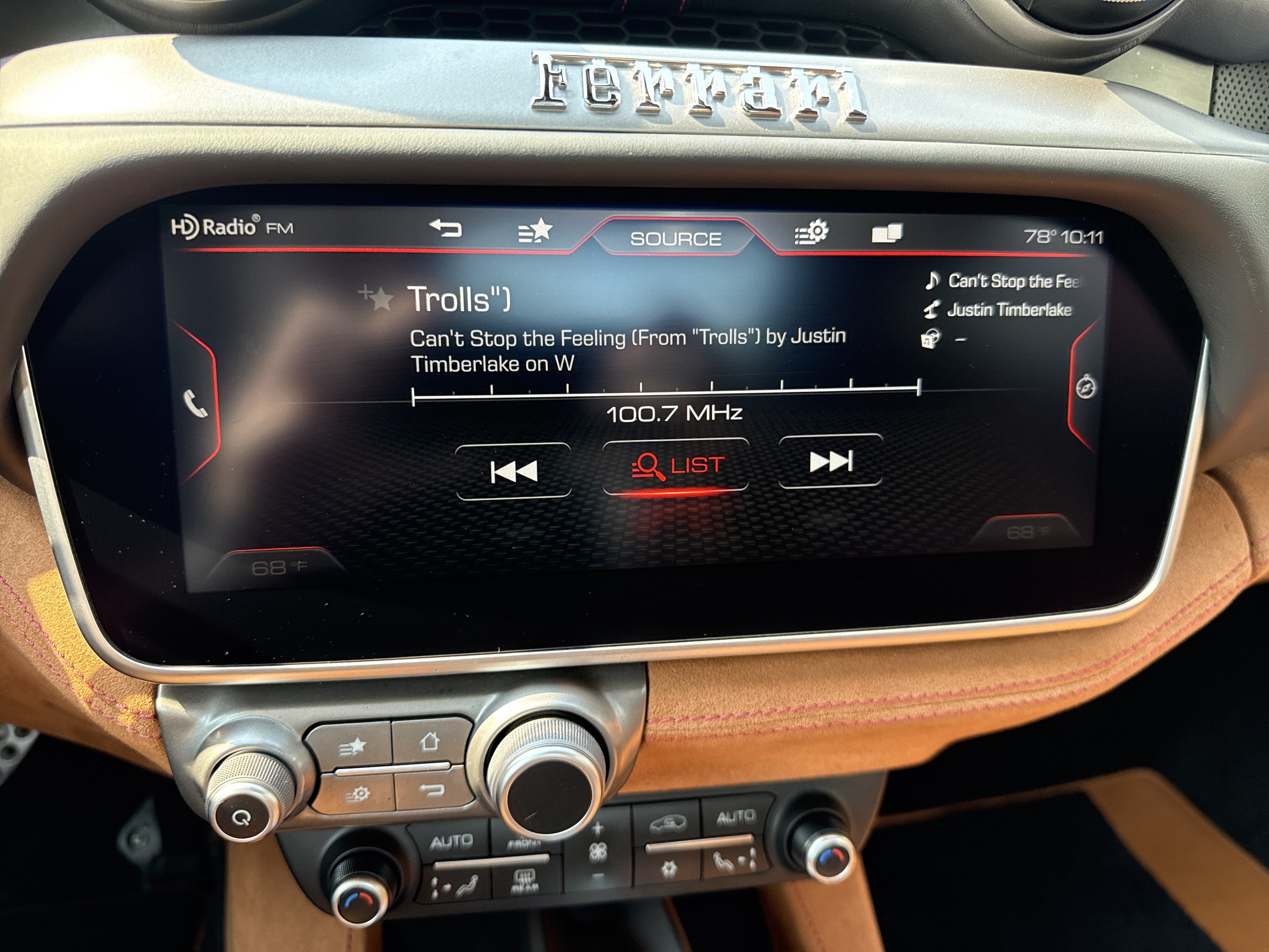 Used 2019 Ferrari Portofino RWD image 19