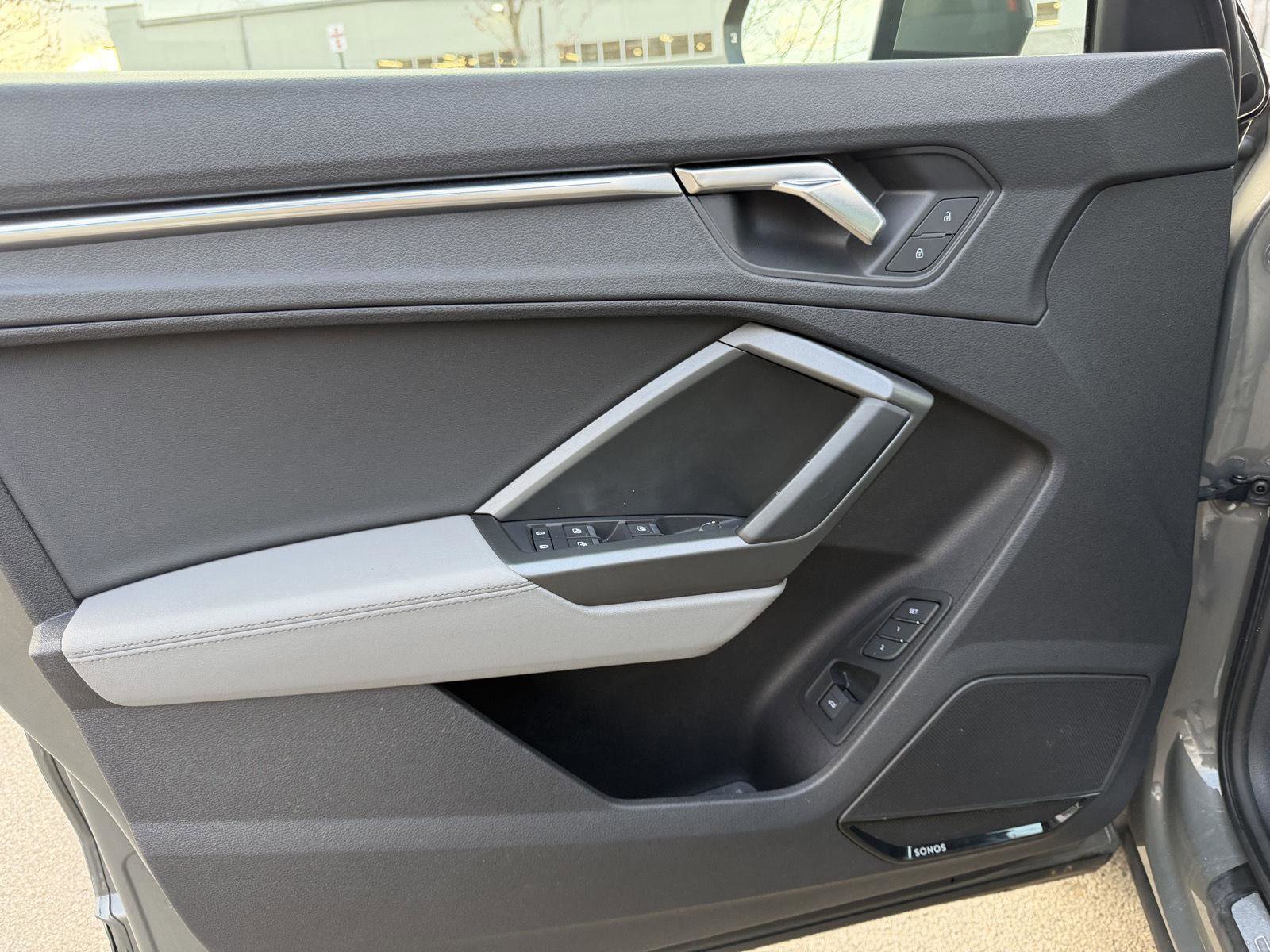 Used 2022 Audi Q3 2.0T Premium Plus image 12