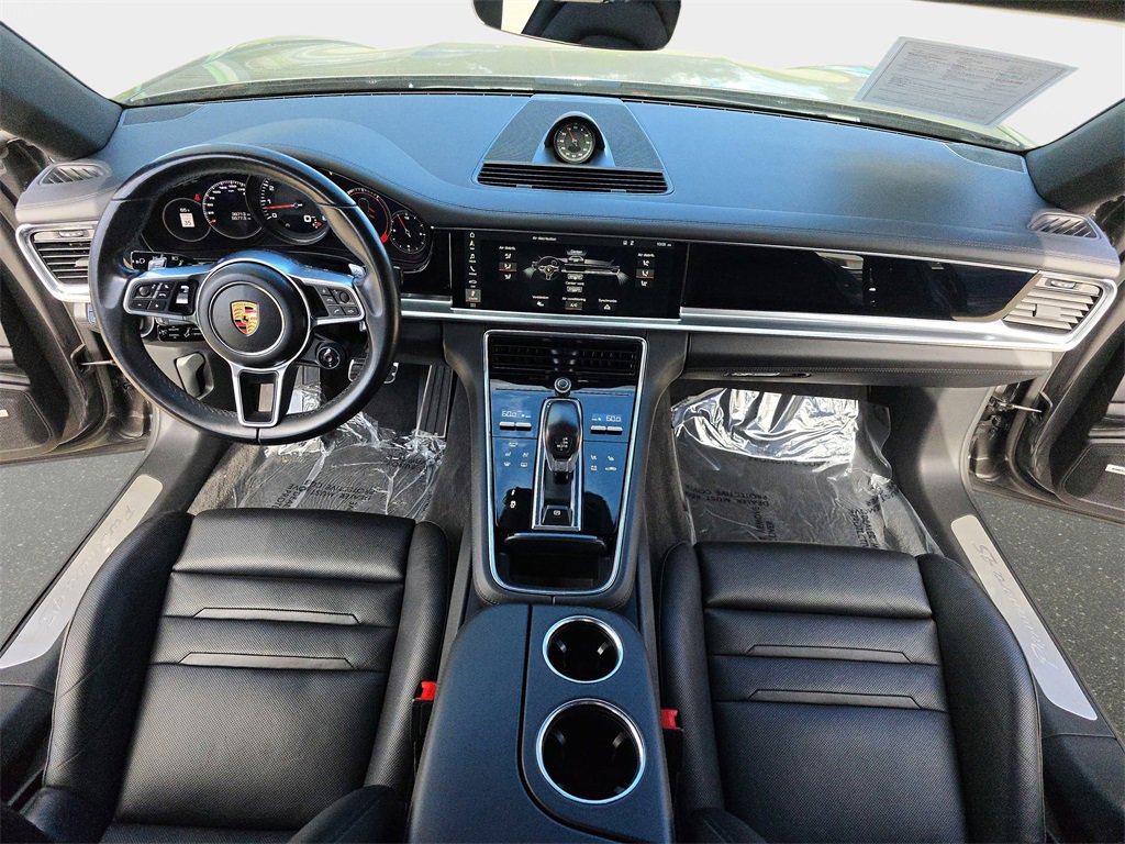 Used 2018 Porsche Panamera 4S image 16