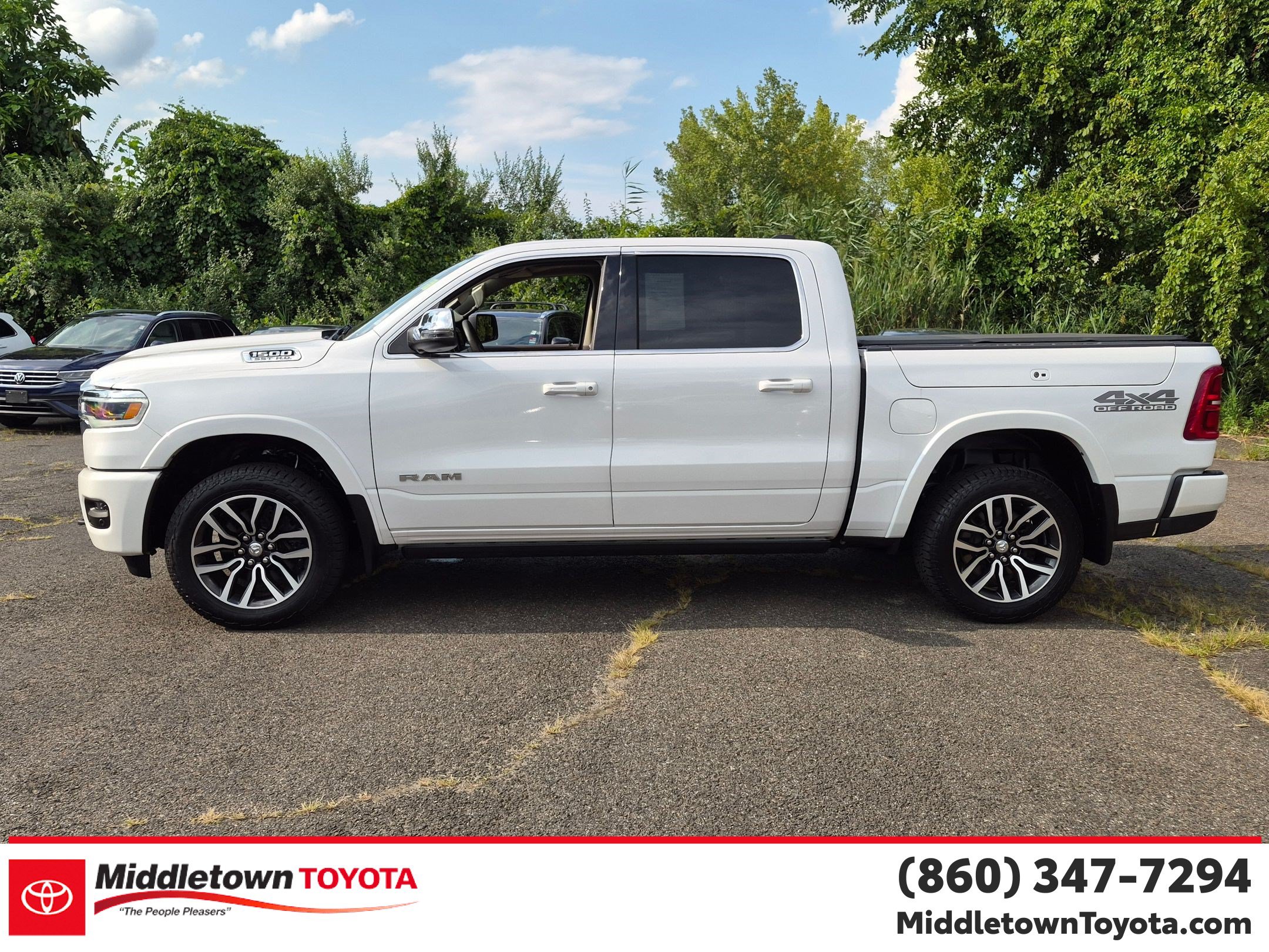 Used 2025 RAM 1500 Limited w/ Off Road Group AWD/4WD image 6