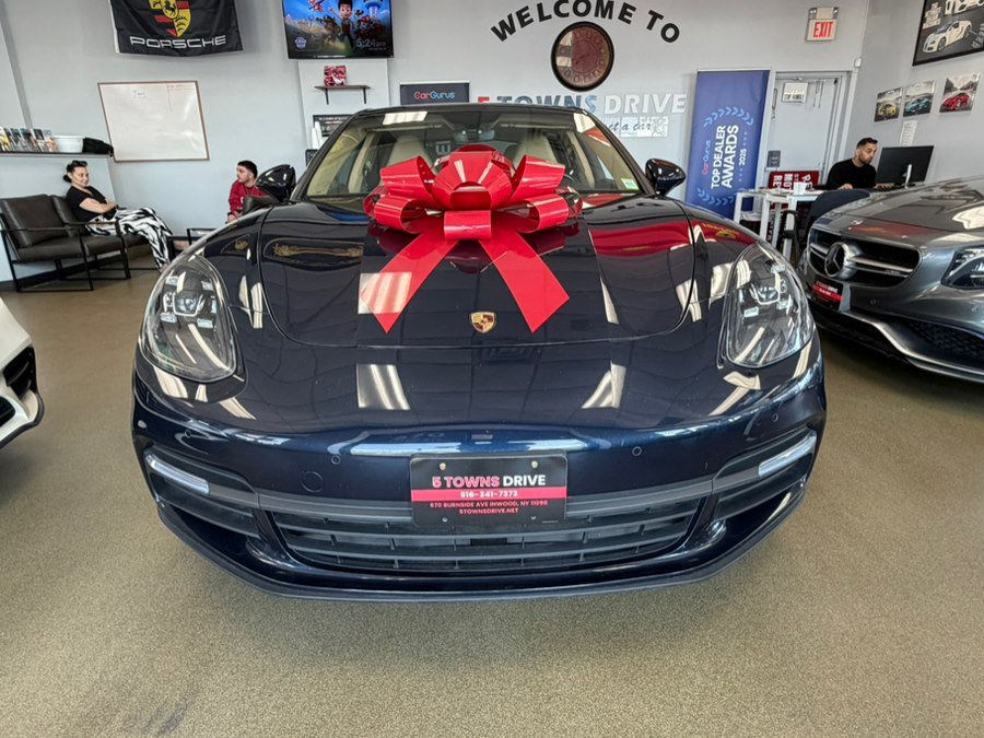 Used 2018 Porsche Panamera 4 AWD/4WD image 4