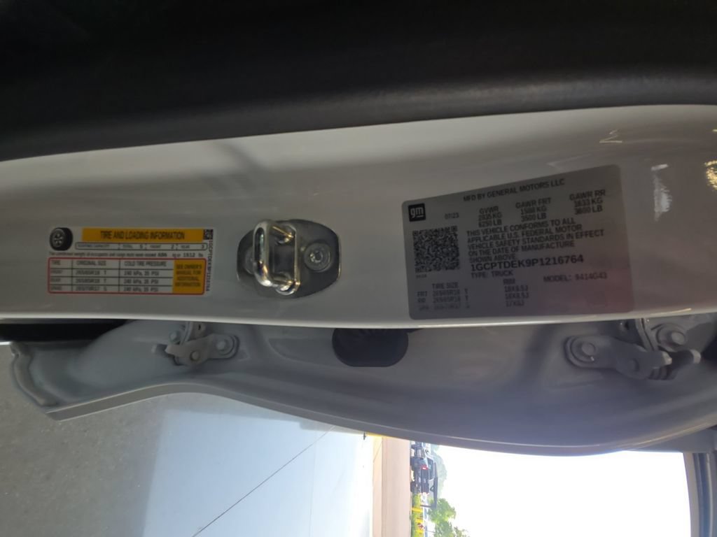 Certified 2023 Chevrolet Colorado Z71 w/ Z71 Convenience Package 2 AWD/4WD image 25