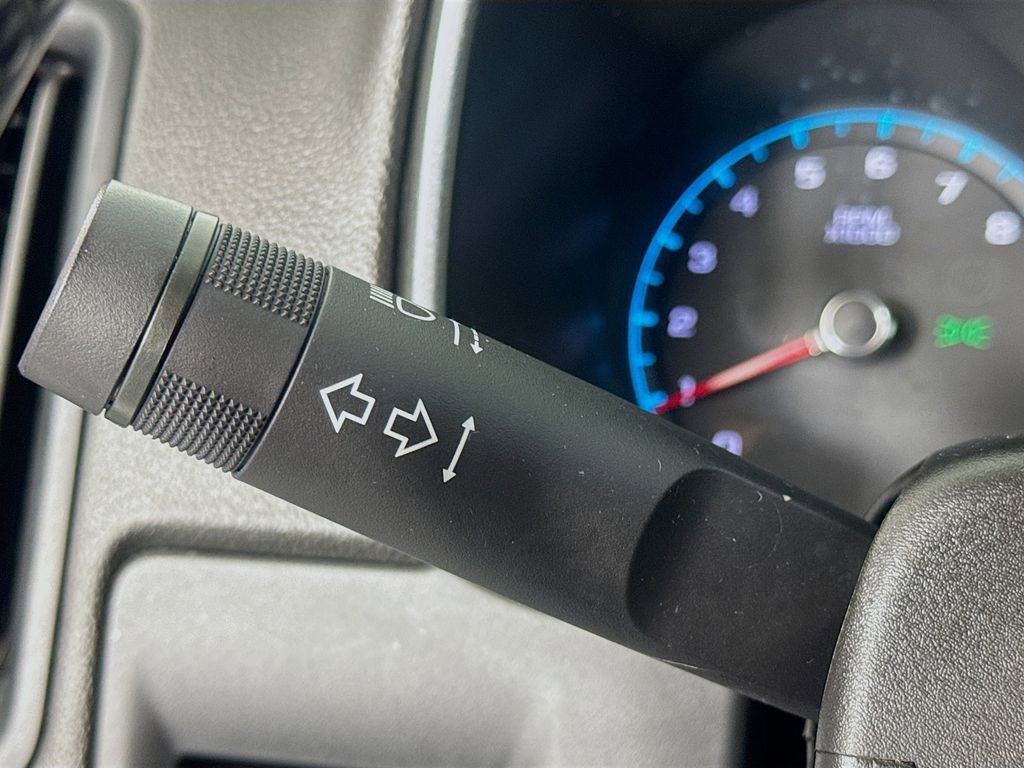 Used 2020 GMC Canyon SLE image 12