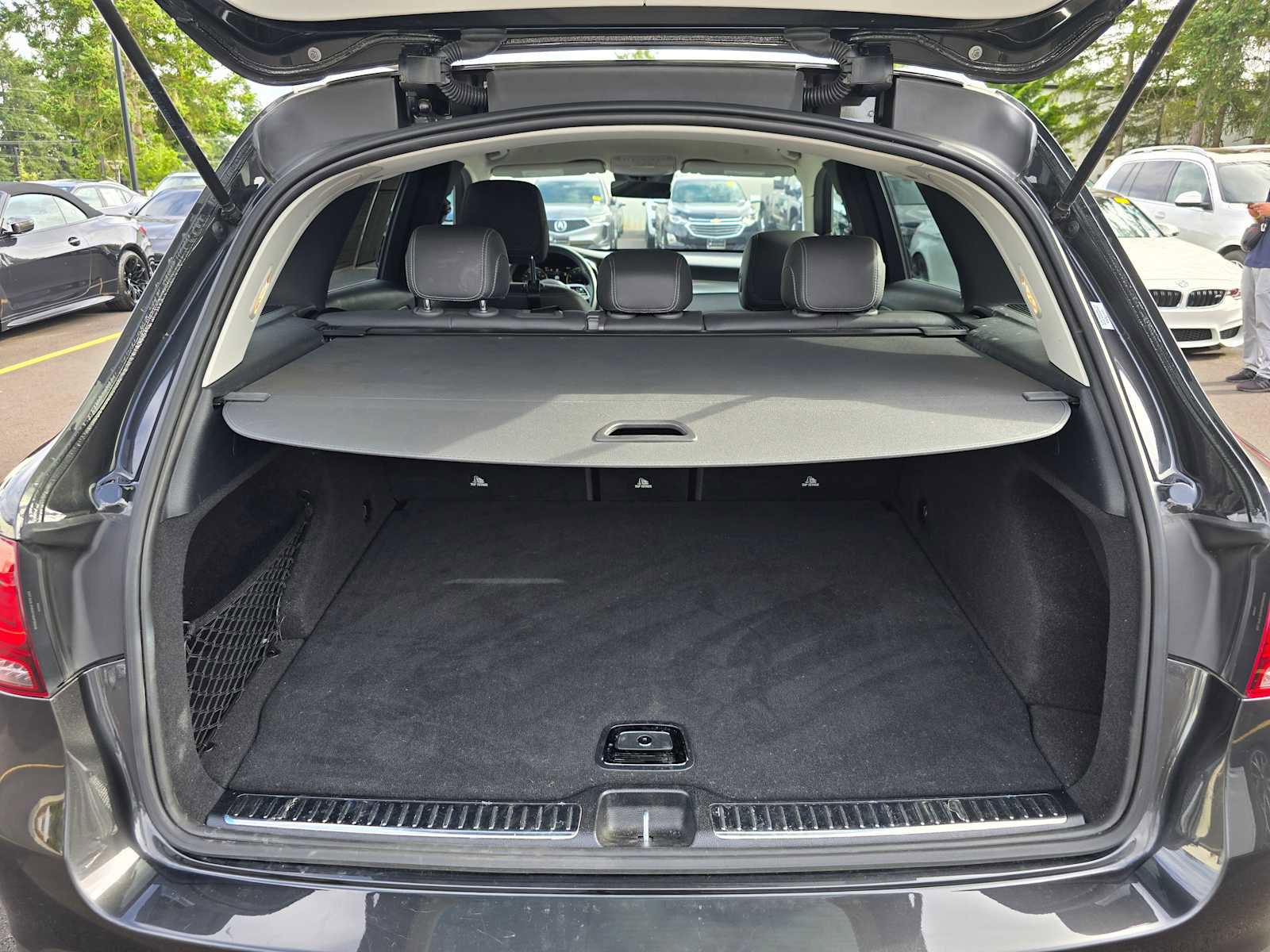 Used 2022 Mercedes-Benz GLC 300 4MATIC image 16
