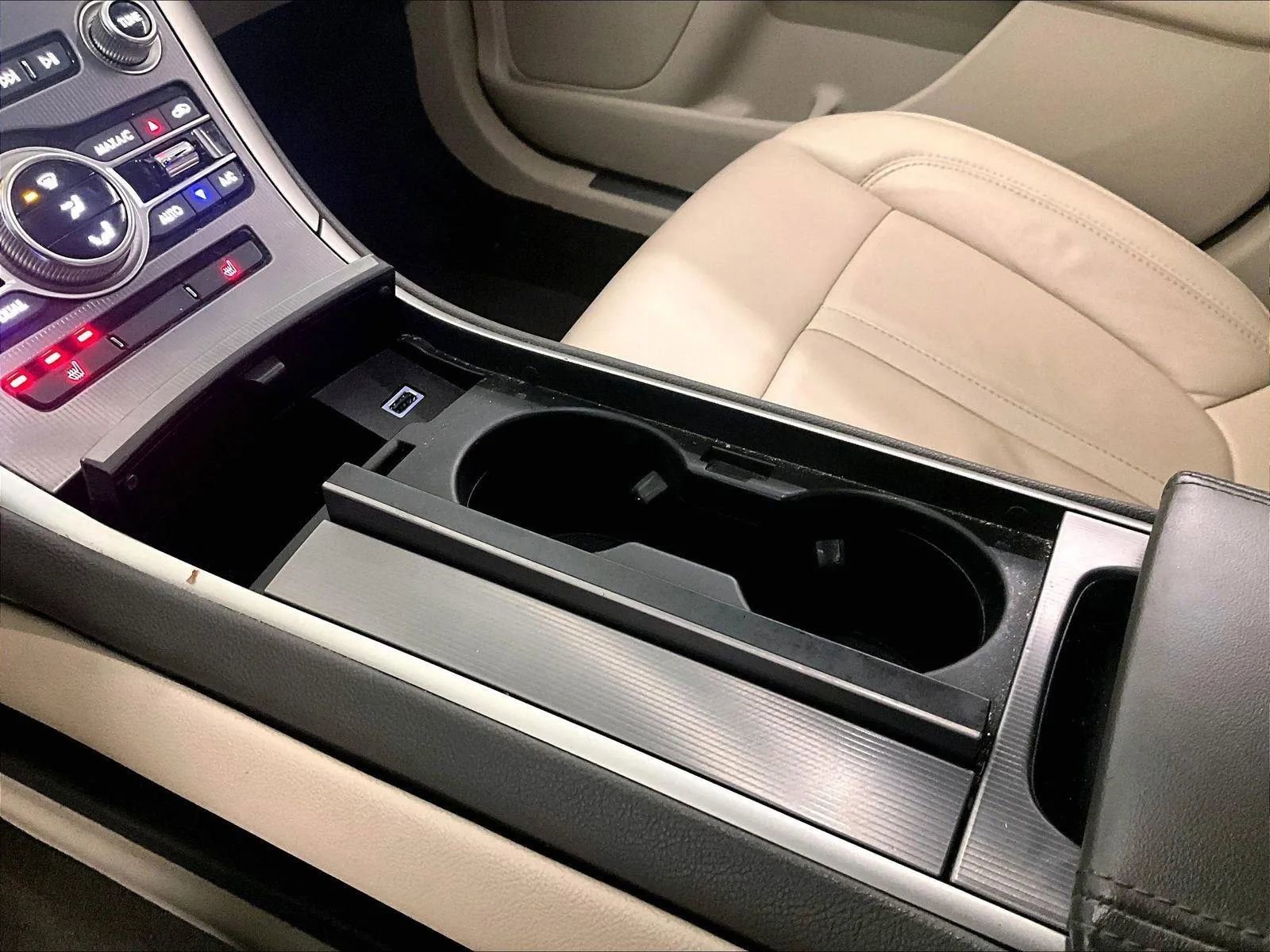 Used 2019 Lincoln MKZ Reserve image 16