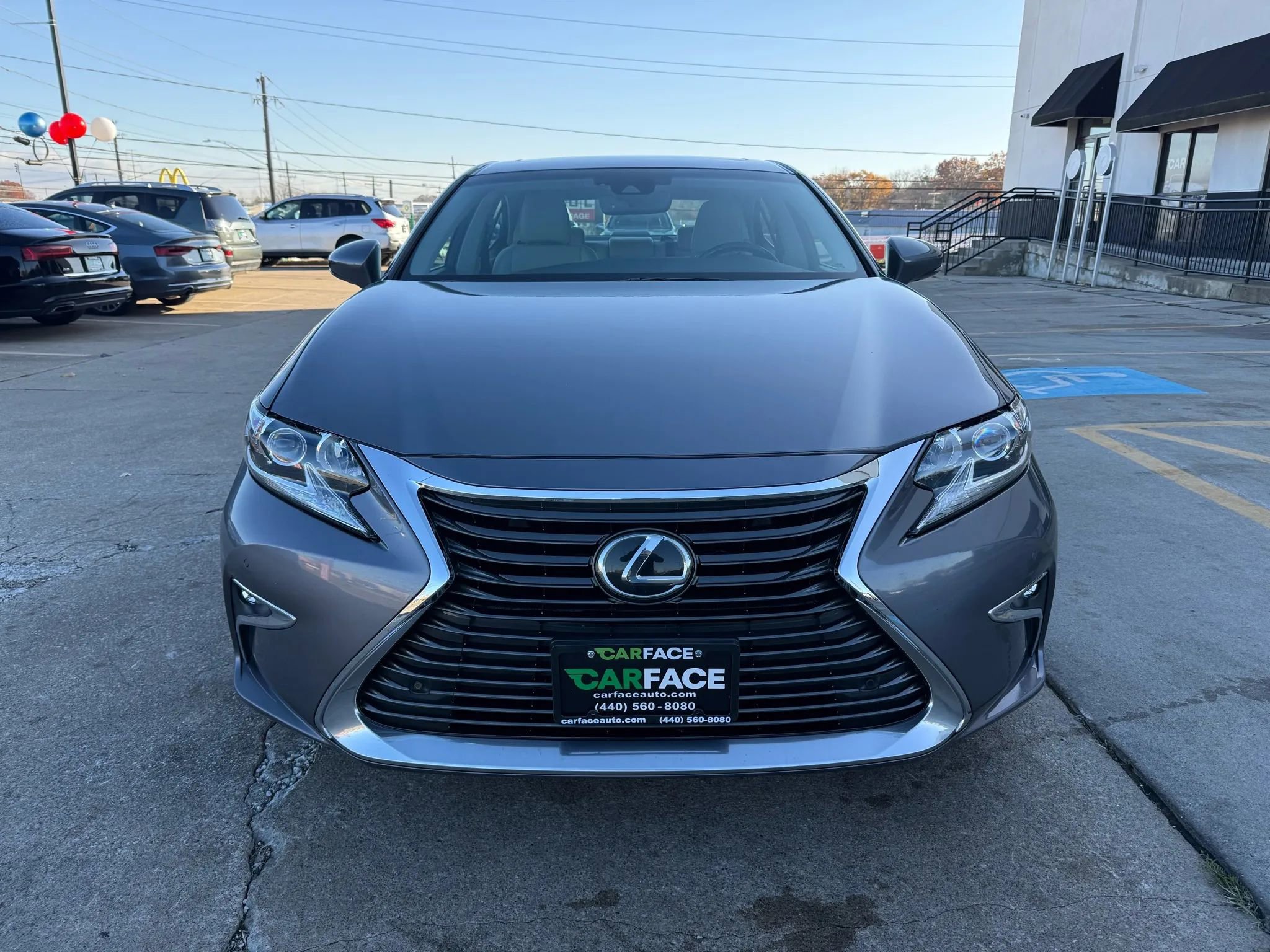 Used 2018 Lexus ES 350 w/ Premier Package image 2