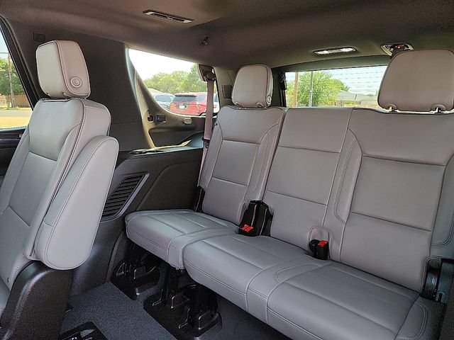 Certified 2024 GMC Yukon SLT w/ SLT Premium Package AWD/4WD image 11