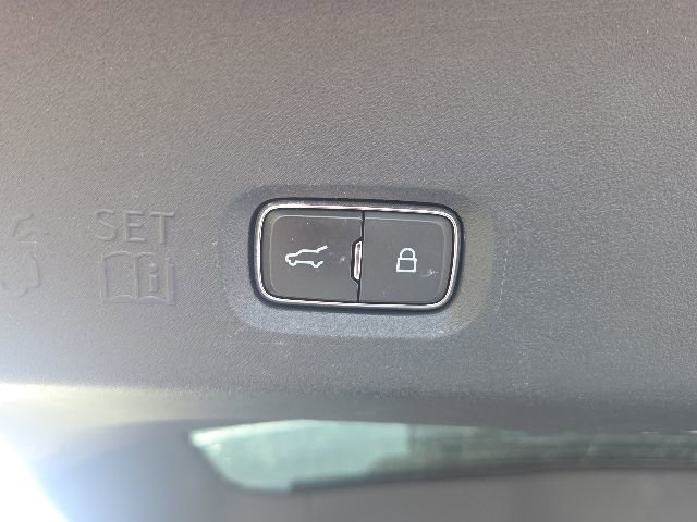 Used 2025 Ford Expedition Max Active AWD/4WD image 16