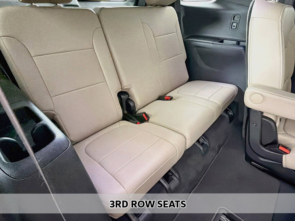 Used 2023 Chevrolet Traverse LT w/ LT Premium Package FWD image 11