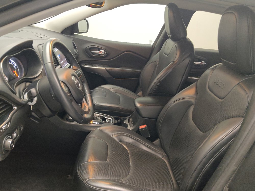 Used 2019 Jeep Cherokee Limited AWD/4WD image 17