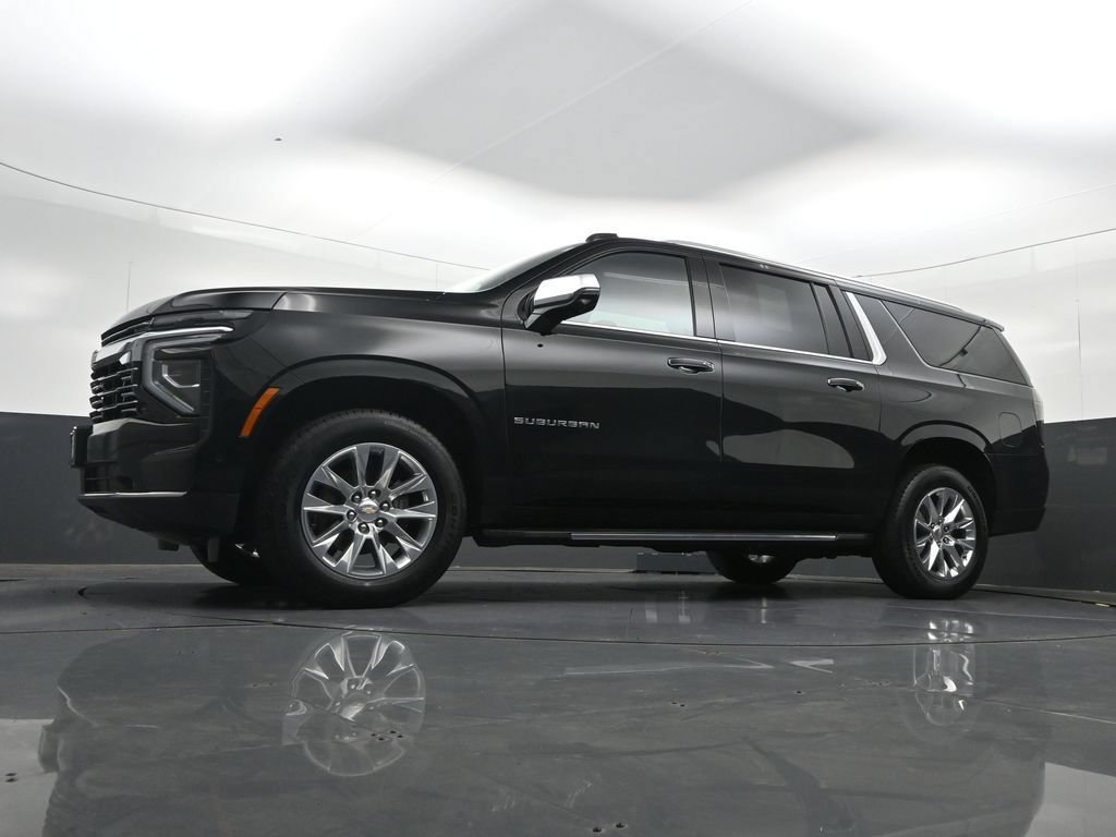 Used 2026 Chevrolet Suburban Premier AWD/4WD image 29