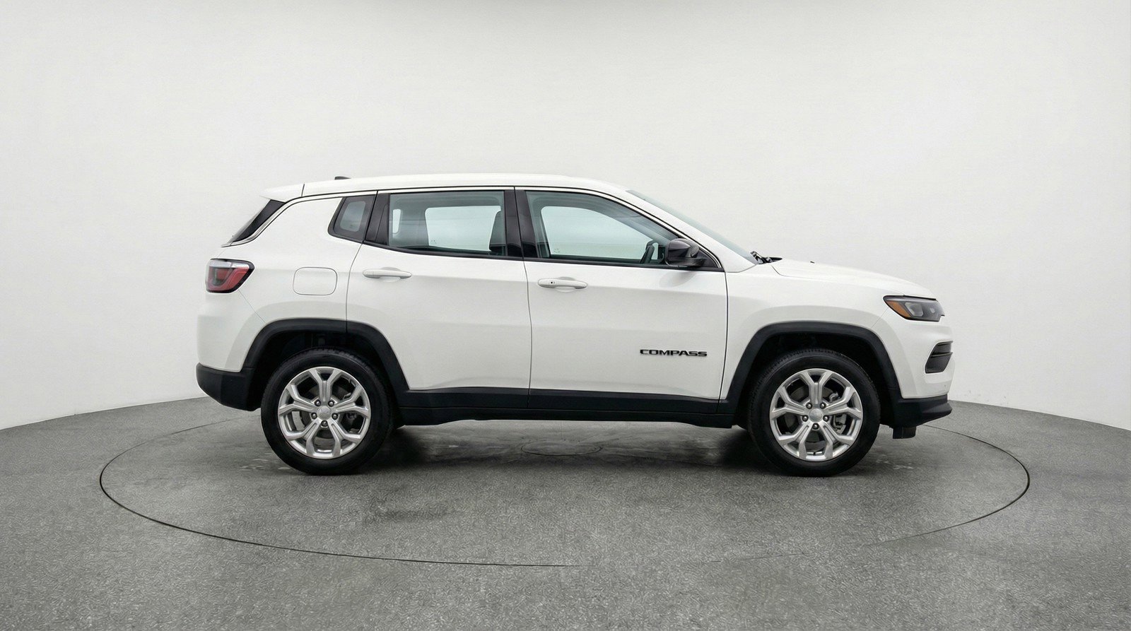 Used 2025 Jeep Compass Latitude image 11