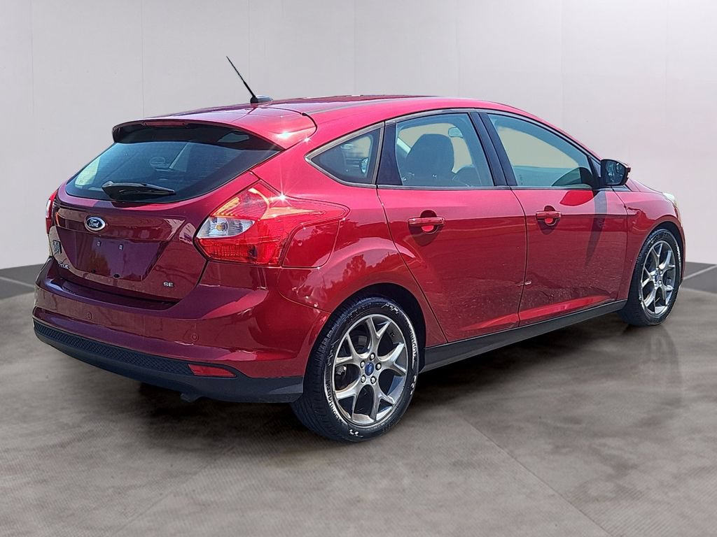 Used 2014 Ford Focus SE w/ Equipment Group 201A FWD image 4