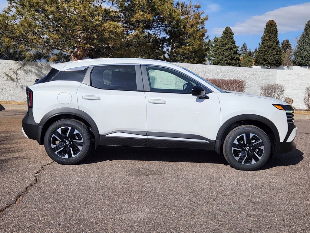 New 2025 Nissan Kicks SR w/ Illumination Package image 2