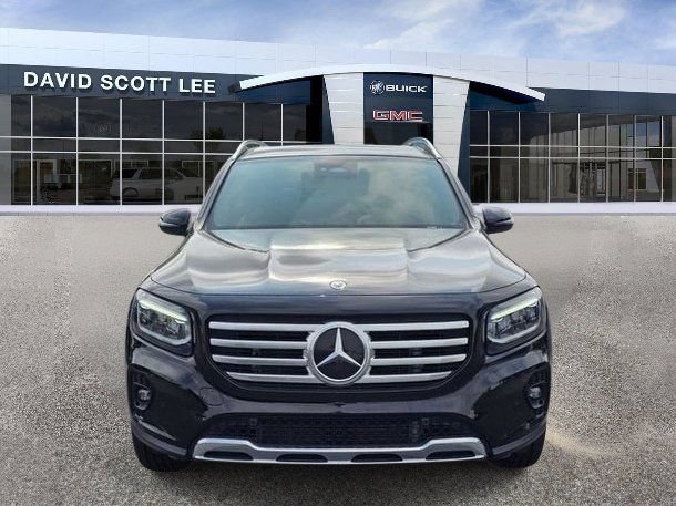Used 2024 Mercedes-Benz GLB 250 image 2