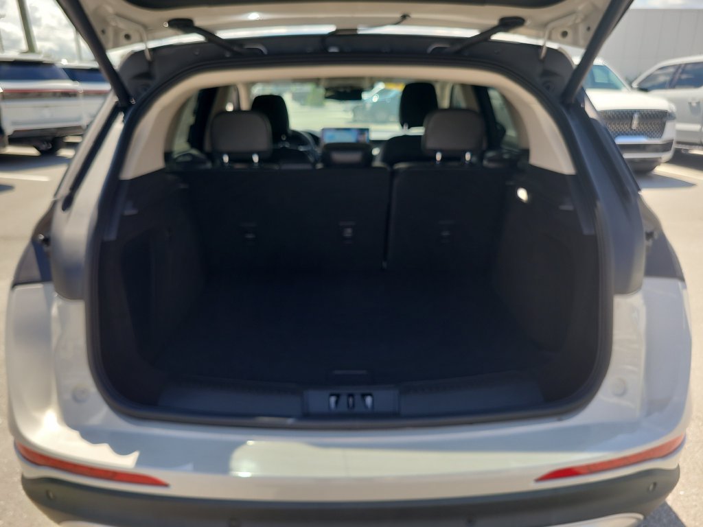 Used 2024 Lincoln Corsair FWD image 7