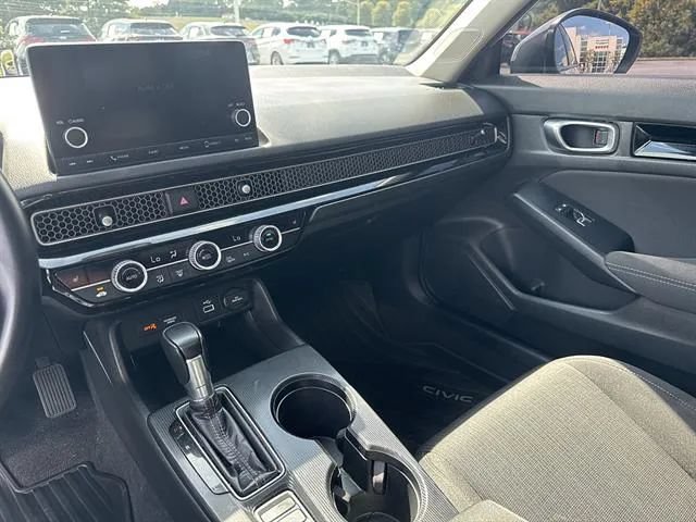Used 2023 Honda Civic EX image 11