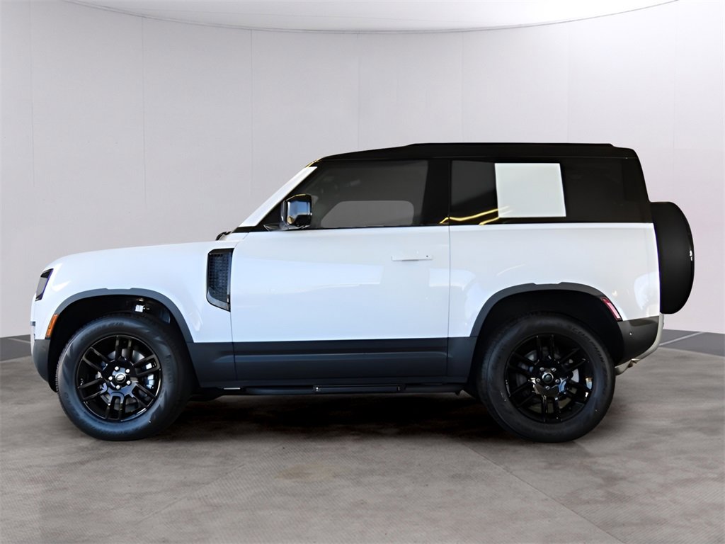 New 2025 Land Rover Defender 90 S image 4