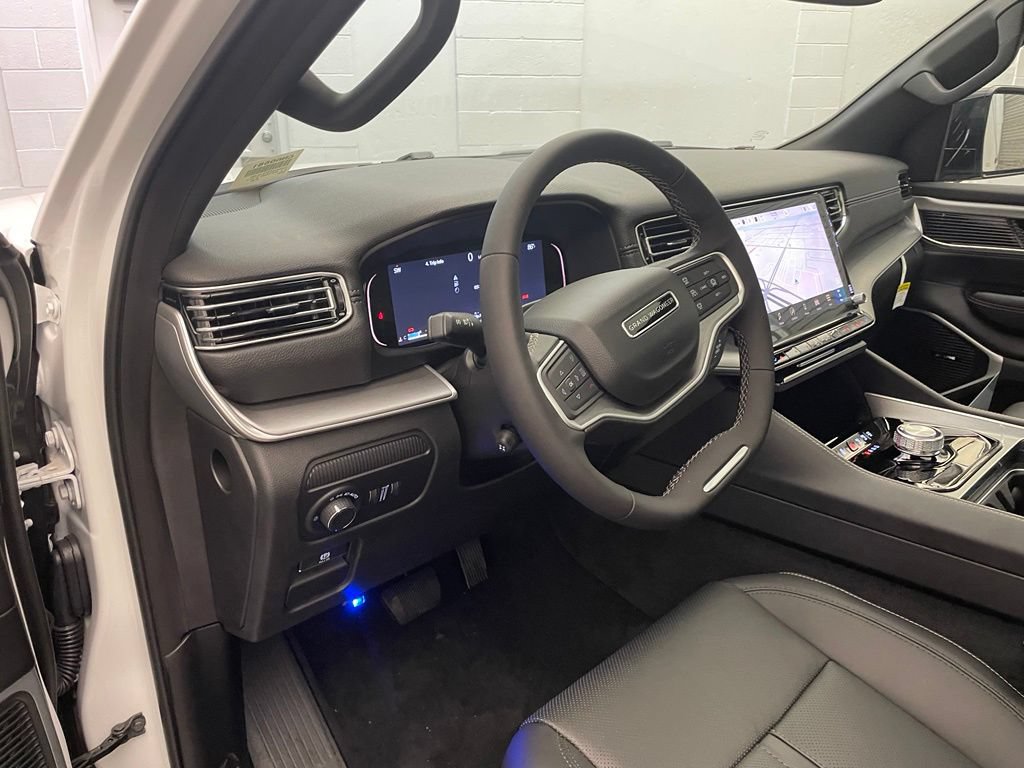 New 2026 Jeep Grand Wagoneer 2WD w/ Premium Group I image 17