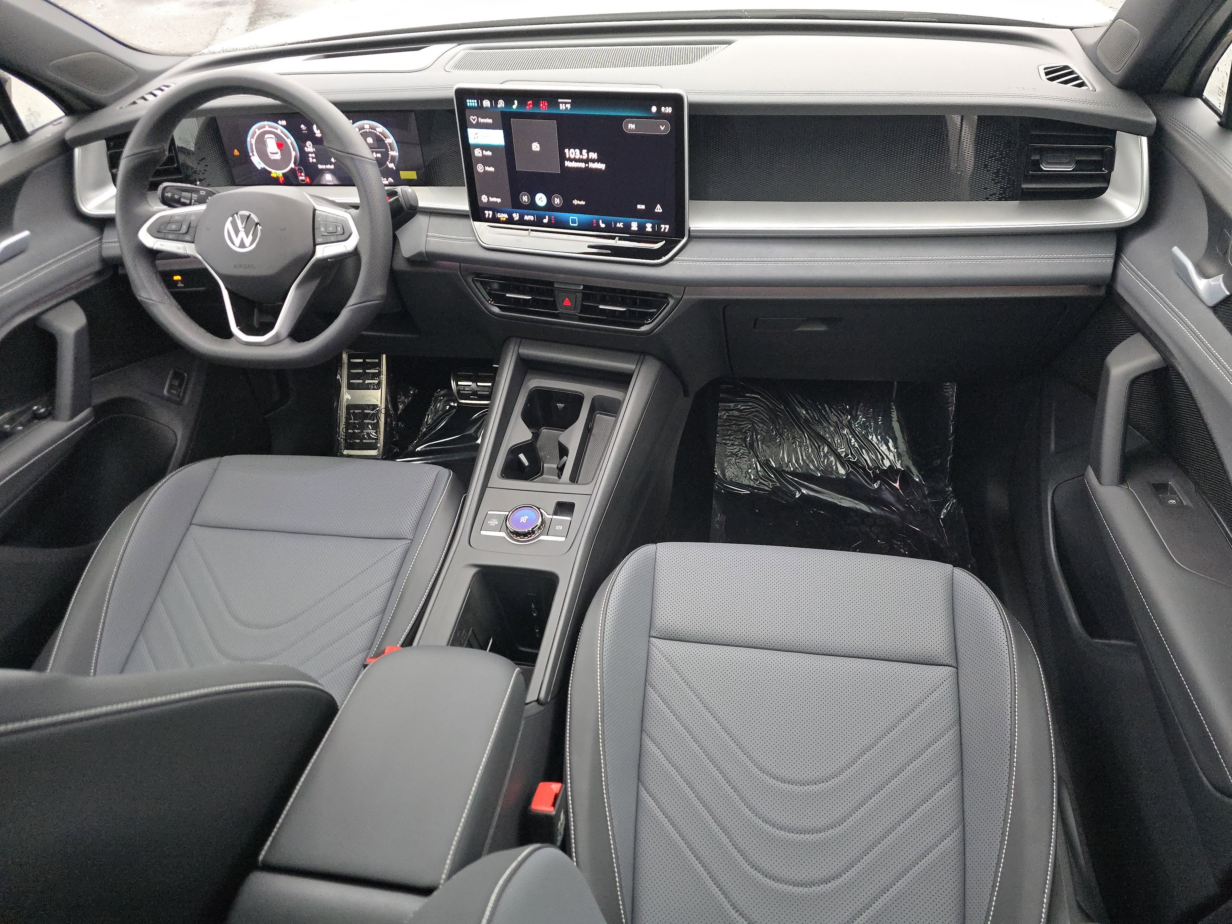 New 2026 Volkswagen Tiguan SE R-Line image 18