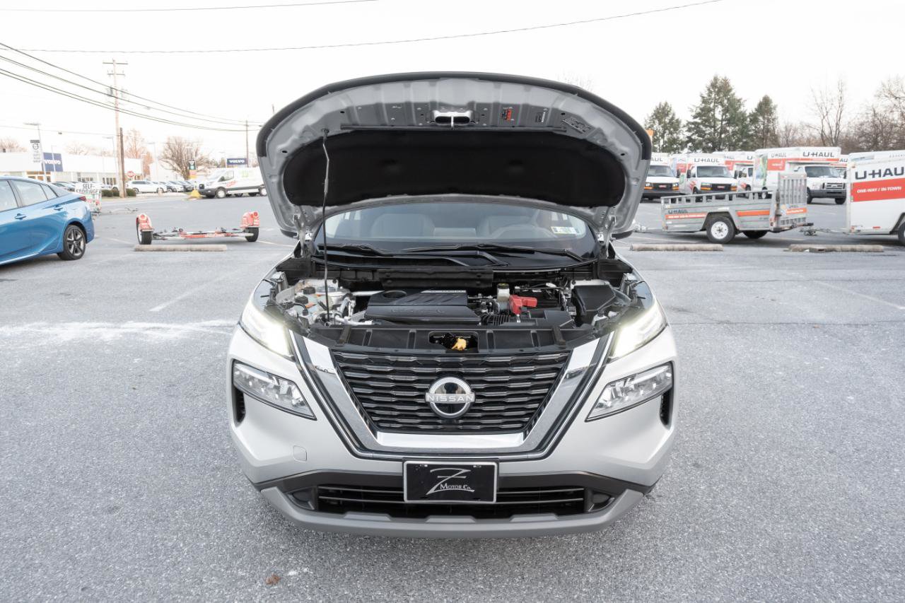 Used 2023 Nissan Rogue SV image 40
