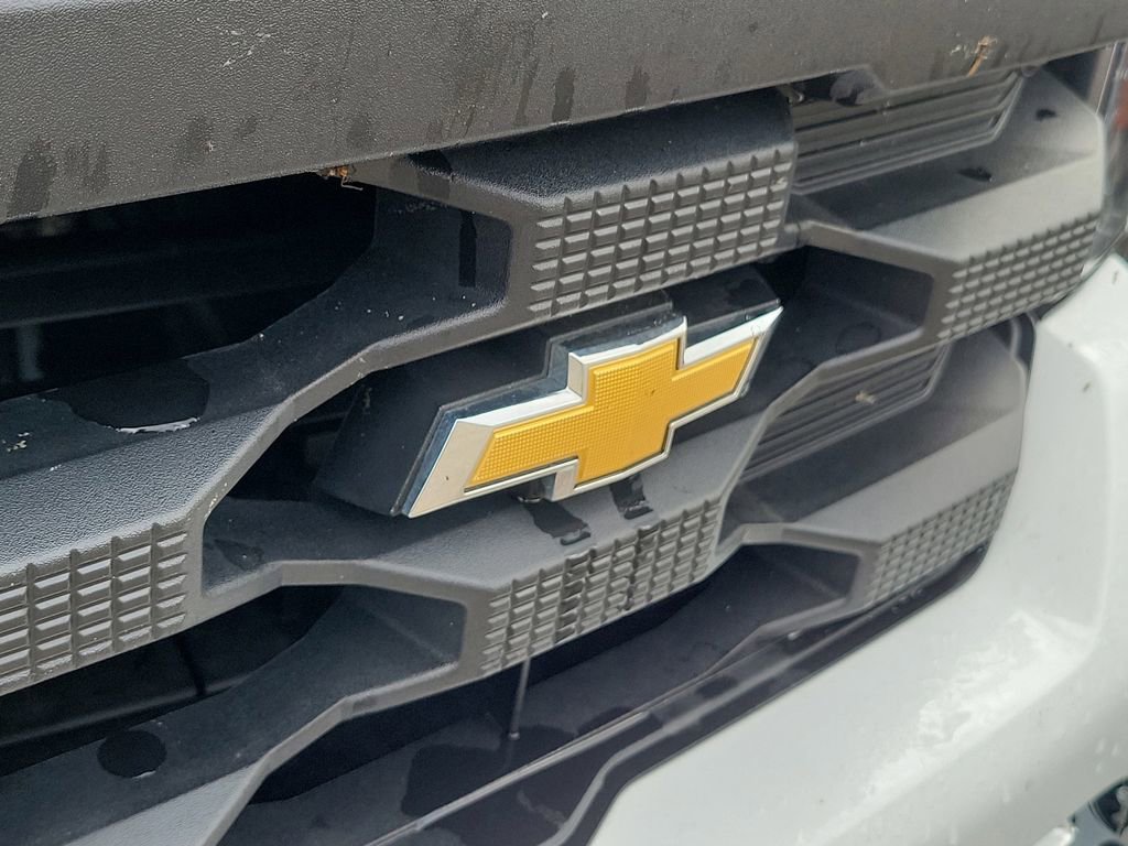 Used 2025 Chevrolet Silverado 1500 W/T w/ WT Safety Package RWD image 5