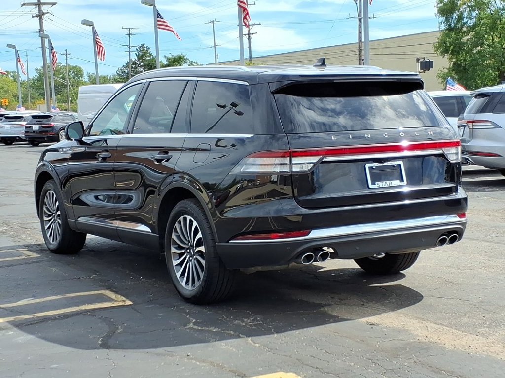 Certified 2023 Lincoln Aviator Reserve w/ Elements Package Plus AWD/4WD image 5