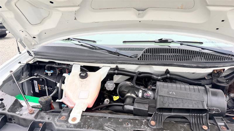 Used 2011 Chevrolet Express 2500 RWD image 37