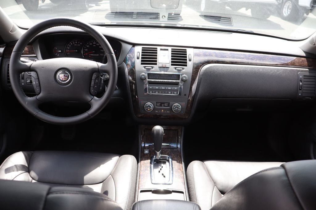 Used 2008 Cadillac DTS image 17