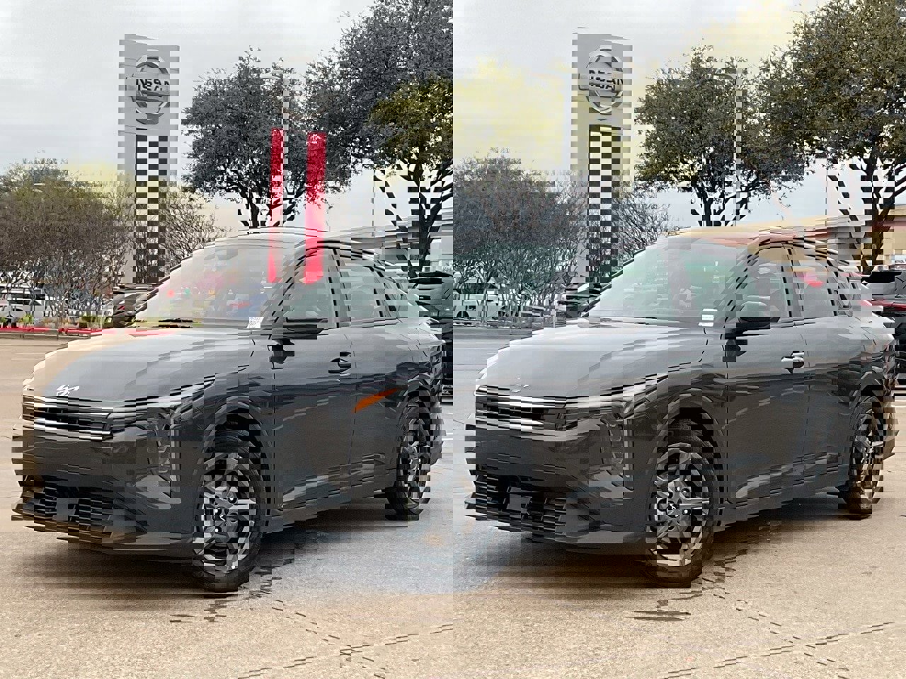 Used 2025 Kia K4 LXS image 2