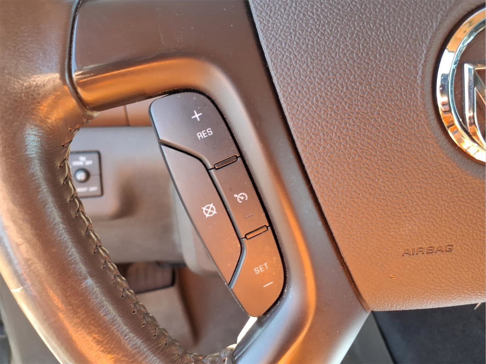 Used 2014 Buick Enclave Leather image 16