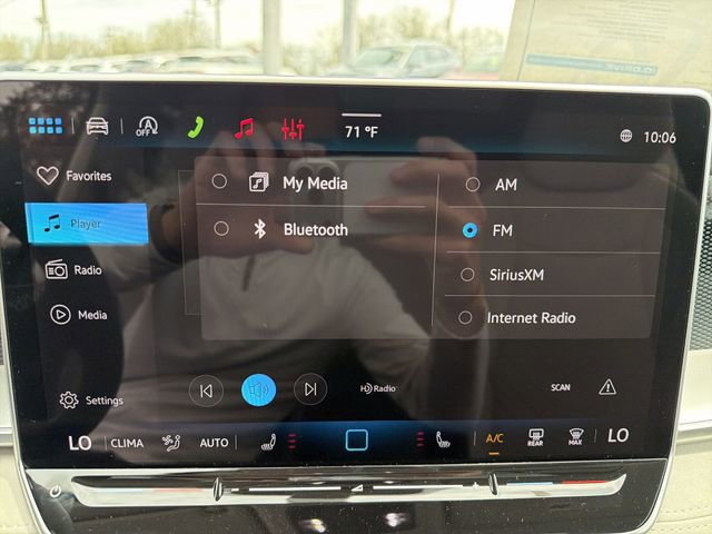 New 2026 Volkswagen Tiguan SE AWD/4WD image 17