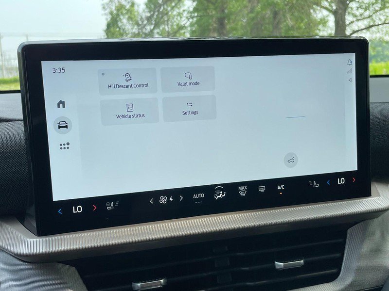 New 2025 Ford Explorer Active w/ Active Comfort Package image 37