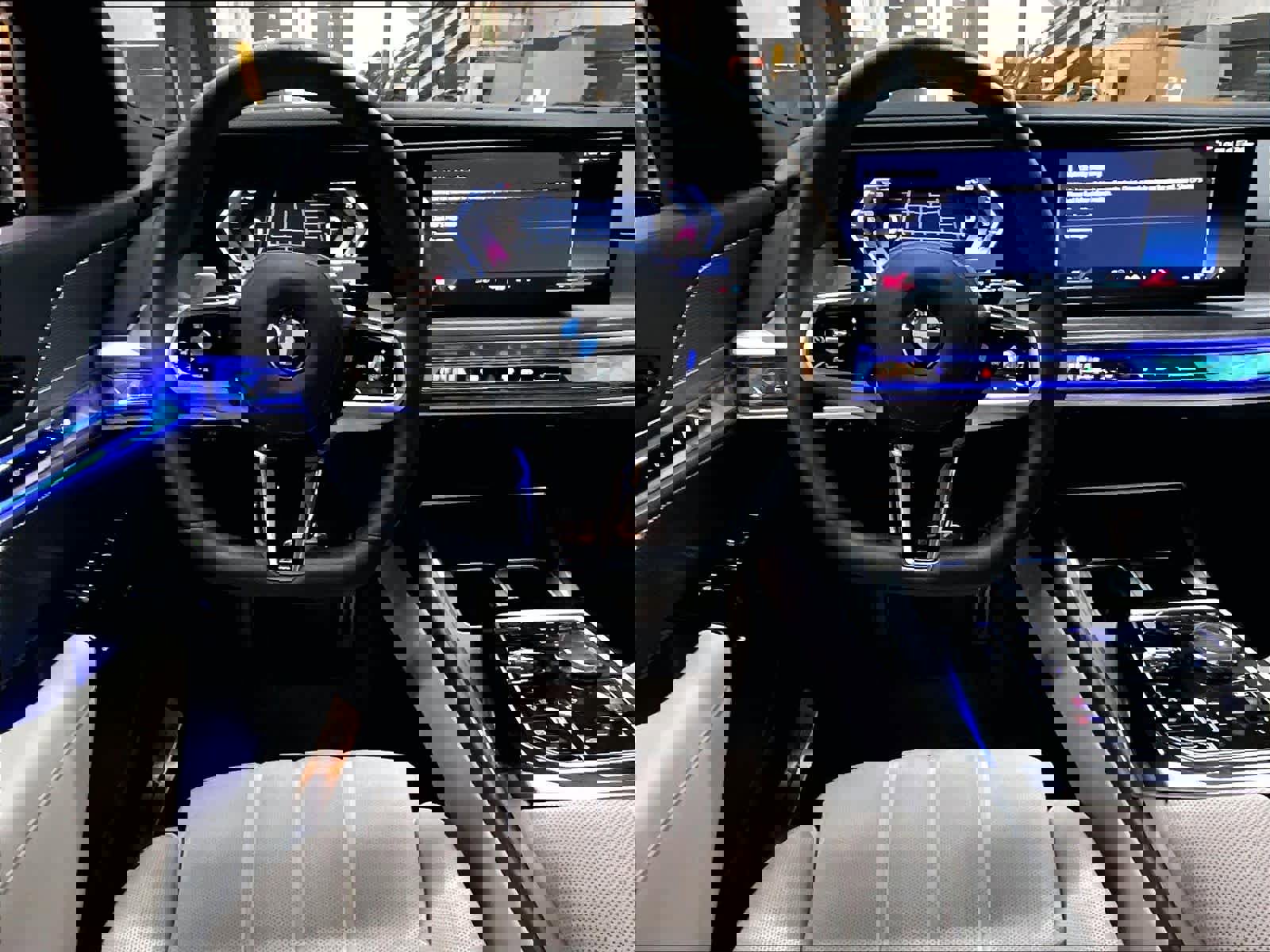 Certified 2025 BMW 760i xDrive 760i xDrive image 8