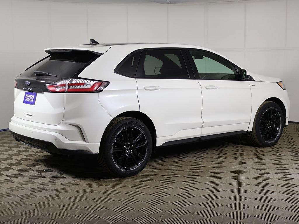 Used 2024 Ford Edge ST-Line AWD/4WD image 9