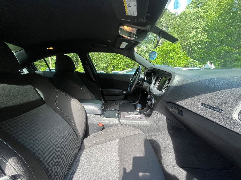 Used 2023 Dodge Charger SXT w/ Blacktop Package RWD image 39