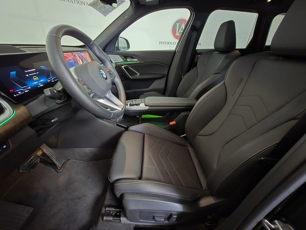 Used 2024 BMW X1 xDrive28i w/ Premium Package image 15