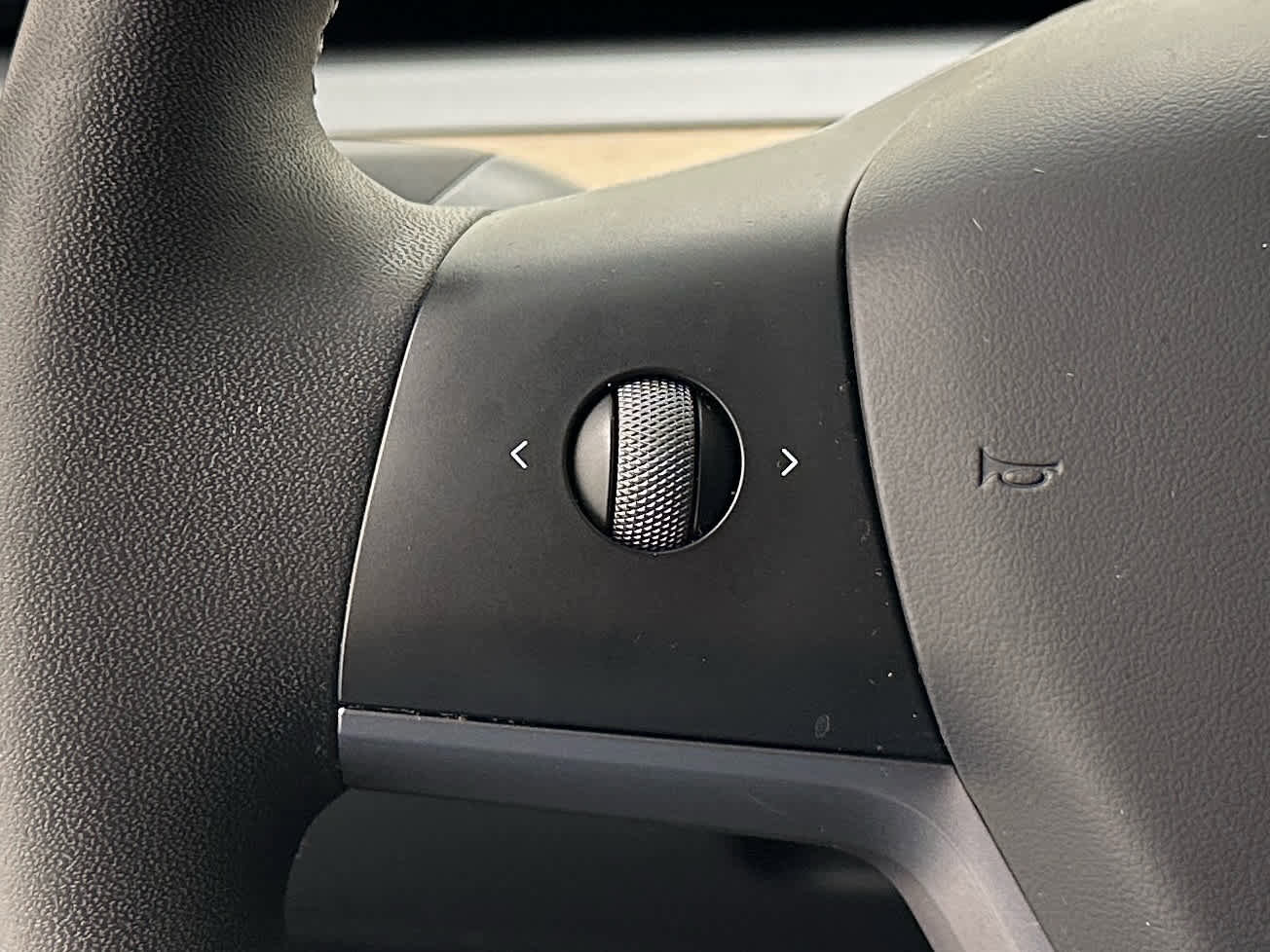 Used 2024 Tesla Model Y Long Range image 24