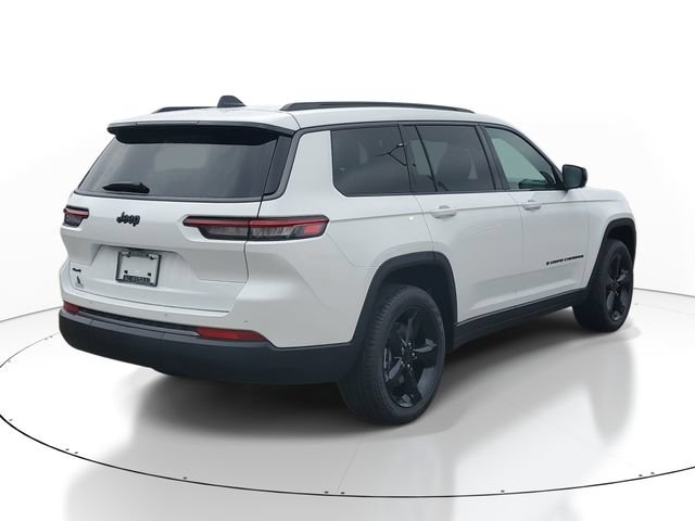 New 2026 Jeep Grand Cherokee L Limited w/ Limited Altitude Package AWD/4WD image 4
