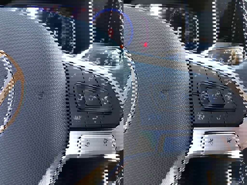 New 2025 Volkswagen Taos SEL image 22