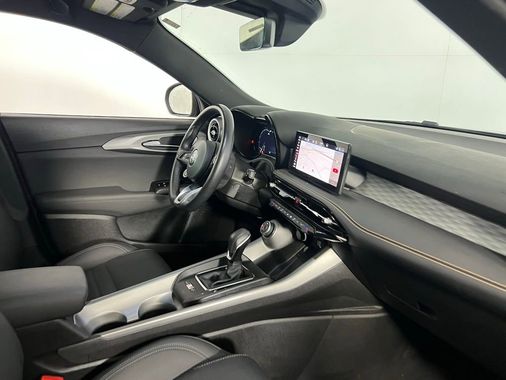 Used 2024 Alfa Romeo Tonale Ti w/ Active Assist Package image 31