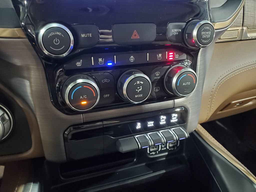 Used 2020 RAM 1500 Limited RWD image 32