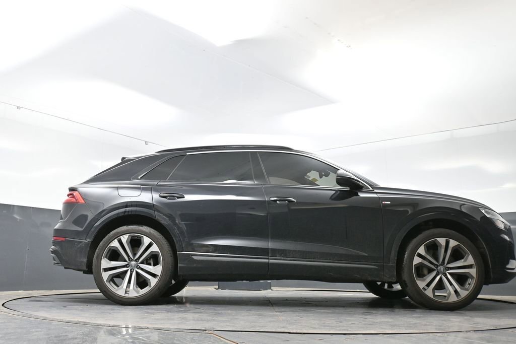 Used 2020 Audi Q8 Premium Plus AWD/4WD image 25