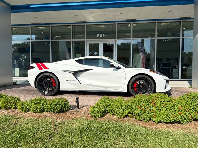 New 2027 Chevrolet Corvette Grand Sport w/ Z52 Sport Performance Package RWD image 2
