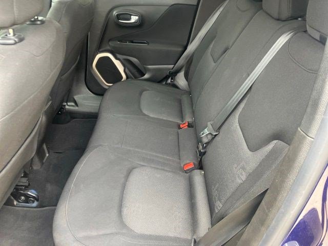 Used 2017 Jeep Renegade Latitude AWD/4WD image 23