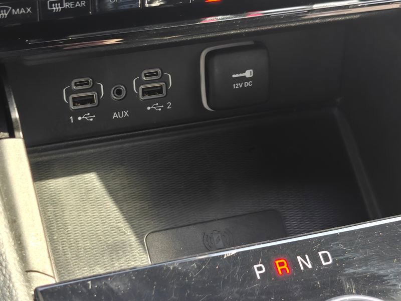 Used 2023 Jeep Grand Cherokee Altitude image 36