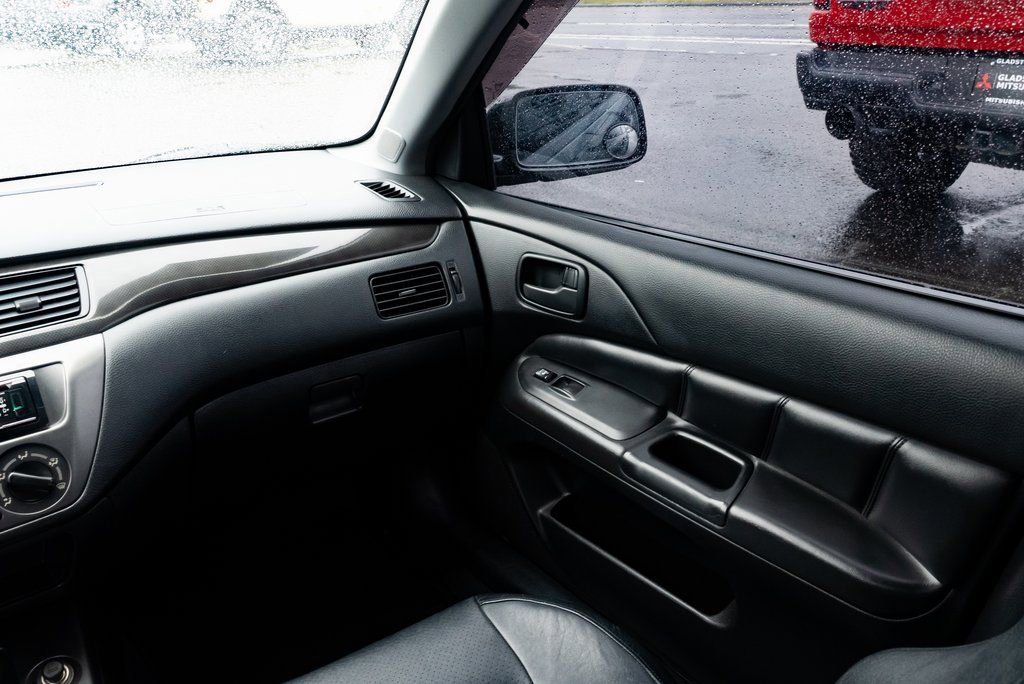 Used 2006 Mitsubishi Lancer Evolution AWD/4WD image 12